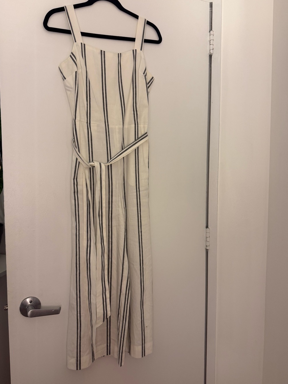 GAP linen blend jumpsuit Size 2